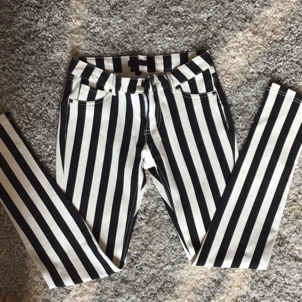 Stretchy jeans